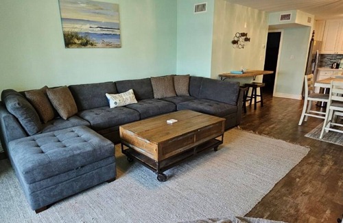 Key Allegro Condo | Come stay at “Lil’ Nauti” a 2 Bedroom 2 Bath with a private boat slip!