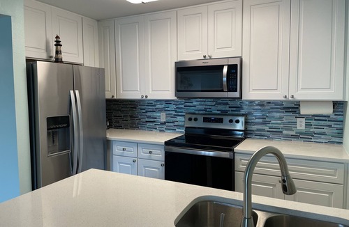 Key Allegro Condo | Come stay at “Lil’ Nauti” a 2 Bedroom 2 Bath with a private boat slip!