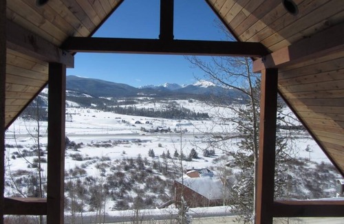 Fraser House | Come Stay at Our Cozy Mountain Home!