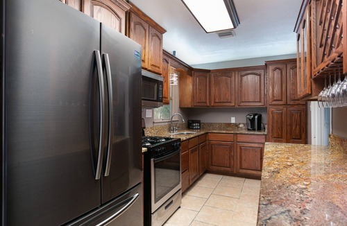 North San Antonio - SAT House | Come stay at our Home during Rodeo Days in Texas with Private Jacuzzi and Pool