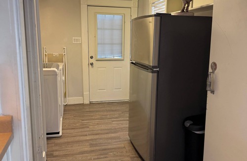 Van Alstyne House | Come stay at the VA Hideaway in downtown Van Alstyne!