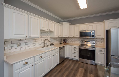 Waukee Condo | Come & Stay Awhile Condo