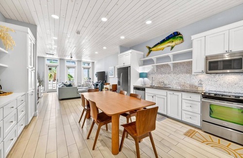 Cinnamon Shore Condo | Come stay with us at the Golden Hour! Spacious and relaxing 2 bed/2 bath cond