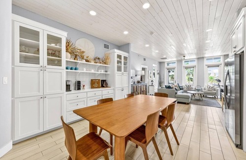 Cinnamon Shore Condo | Come stay with us at the Golden Hour! Spacious and relaxing 2 bed/2 bath cond