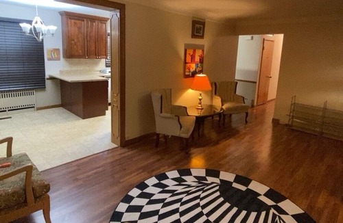 Spanish Lake House | Come Stay with us - We welcome Royals like you