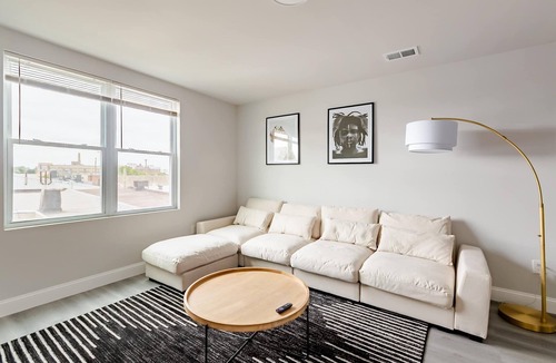 Passyunk Square Apartment | Come Together 3BED 4BATH