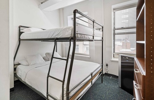 Downtown Boston Apartment | Come Visit Boston and Stay In Our Homey Studio
