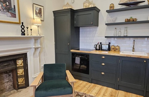 Stockbridge Apartment | Comely Bank Coorie Edinburgh