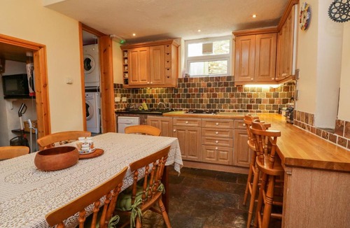 Combe Martin House | Comers