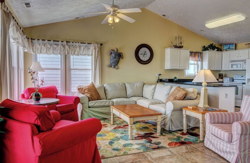 Surf City House | "Comes A Time" Oceanfront - Best Surf City location, walk to everything!