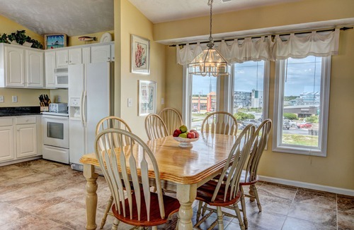 Surf City House | "Comes A Time" Oceanfront - Best Surf City location, walk to everything!