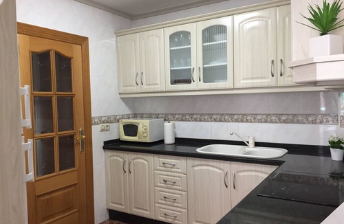 San Vicente del Raspeig Condo | Comfortable four bedroom apartment near the beach