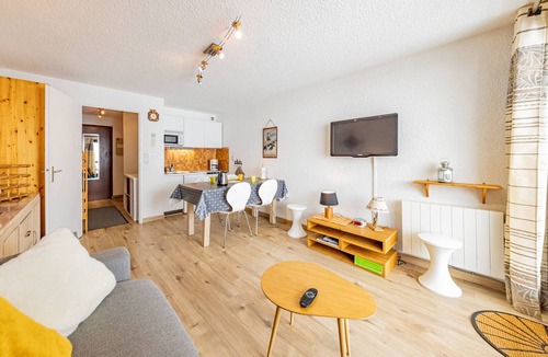Montgellafrey Apartment | Comfortable studio at the slopes for 4 people