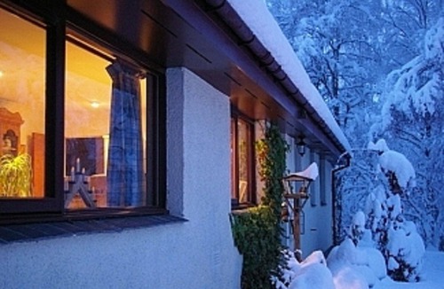 Coylumbridge House | Comfortable Secluded Bungalow in Wooded Setting