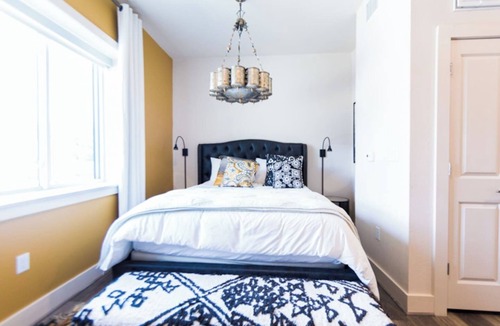 Kessler Bed & Breakfast | Comfort, 1 Queen Bed (Barcelona)