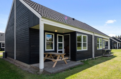 Ranum House | Comfort 8-person bungalow in the holiday park Landal Rønbjerg