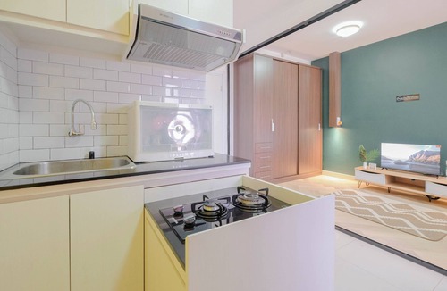 Rawasari Apartment | Comfort And Big 1Br At Green Pramuka City Apartment