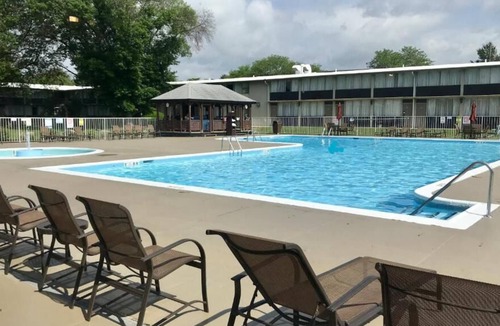 Bethlehem House | Comfort and Convenience! Onsite Pool, Free Breakfast, Parking!