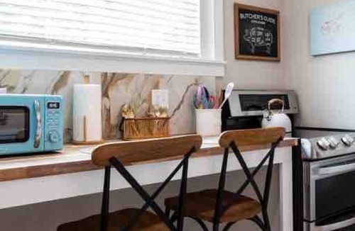 New Albany Apartment | Comfort and Modern Studio Apartmentnn