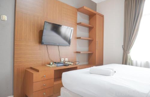Permata Hijau Apartment | Comfort and Simply Look 1BR at Bellezza Apartment By Travelio