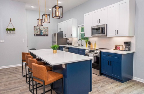 Historic Garderns House | Comfort and Style 4BR 3BA Near Riverwalk and Dtown