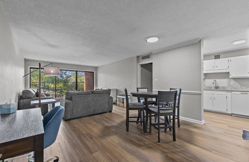 Terry Sanford Apartment | Comfort at the ClarendonnnQuaint, clean, safe, & convenient location!