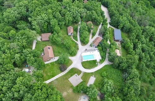 La Chapelle-Aubareil Ski Chalet | Comfort Chalet for 4 people, 2 beds, 2 baths