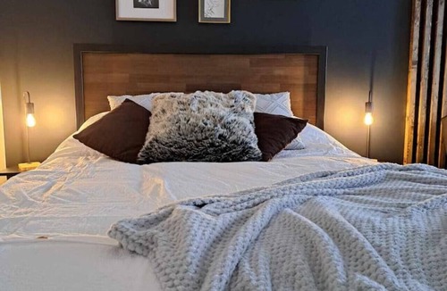 Ste Anne de Beaupre Apartment | Comfort apartment 14