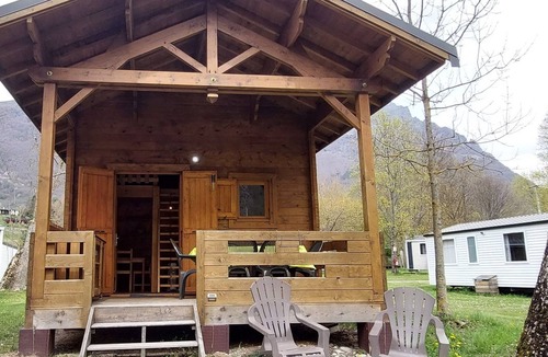 Valbonnais Ski Chalet | Comfort Chalet for 5, Includes Terrace
