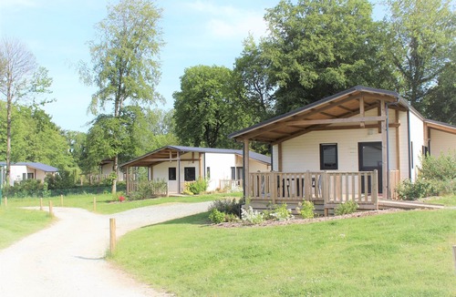 Merdrignac Ski Chalet | Comfort chalet sleeps 8