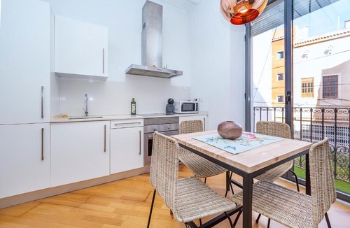 Barri Vell - Santa Creu Apartment | Comfort City Center Apartment