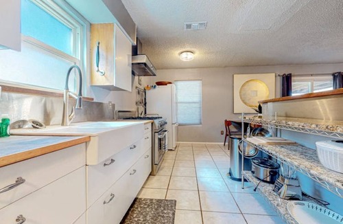 Southampton House | Comfort, convenience, and luxury appointments ☆SouthWest Austin Exclusive