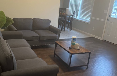 Smyrna House | Comfort Corner