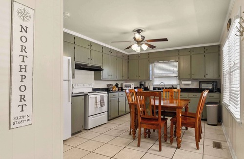 Northport House | Comfort Cottage