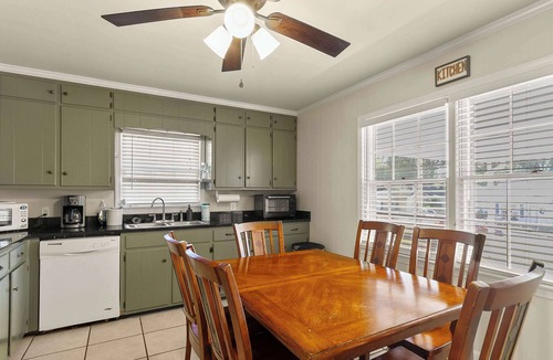 Northport House | Comfort Cottage
