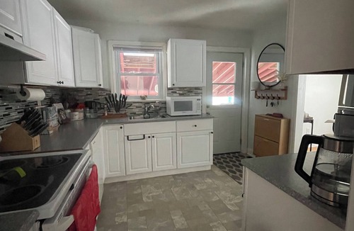 Peterborough House | Comfort First Home, Cozy, Quiet, Fully Equipped