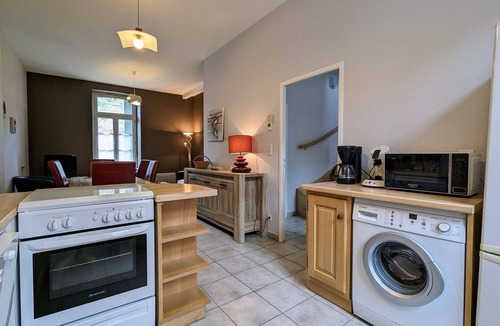 Saint-Julien-des-Chazes Cottage | Comfortable 3-bedroom cottage by the Allier River