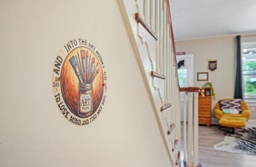 Royersford Apartment | Comfort, Fun, and Retro Retreat