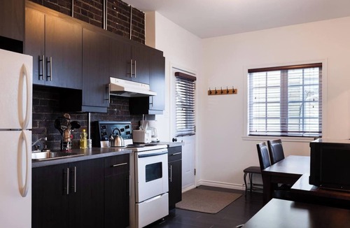 Desjardins Apartment | Comfort & Getaway in Old Lévis | Studio Urbain
