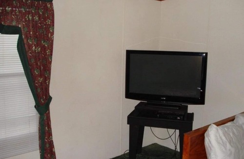 Thayer Hotel | Comfort Green Motel