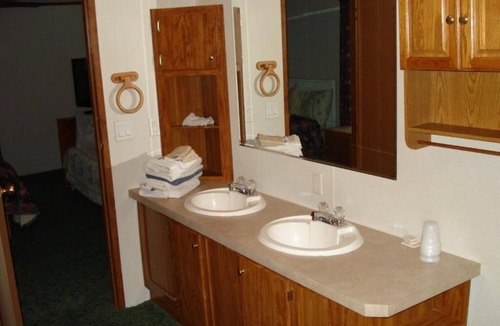 Thayer Hotel | Comfort Green Motel