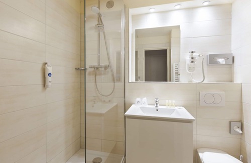 Tourcoing Hotel | Comfort Hotel Lille L'Union