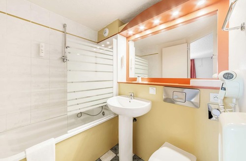 Montlucon Hotel | Comfort Hotel Montlucon