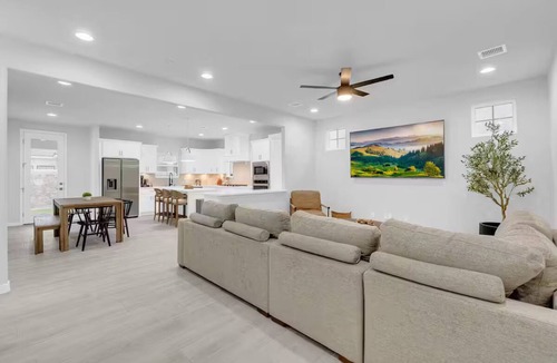 Biggs Field House | Comfort in Prime Location