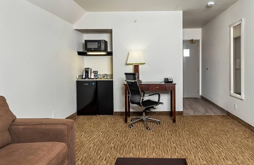 Yorkton Hotel | Comfort Inn And Suites