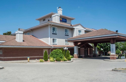 Ingersoll Hotel | Comfort Inn and Suites Ingersoll