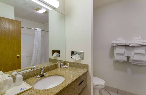 Atkins Hotel | Comfort Inn Atkins-Marion I-81