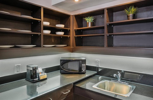 Cannifton Hotel | Comfort Inn Belleville