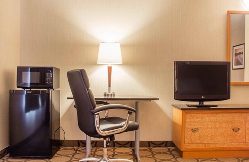 Brantford Hotel | Comfort Inn Brantford