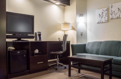 Bracebridge Hotel | Comfort Inn